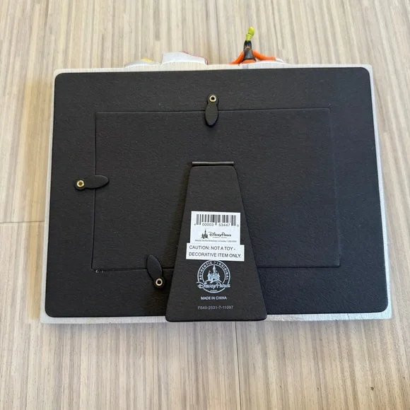 Disney World 2011 Character Photo Frame NIB - Picture 3 of 4